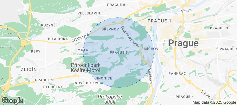 Discover Praha 5 Airbnb Analytics